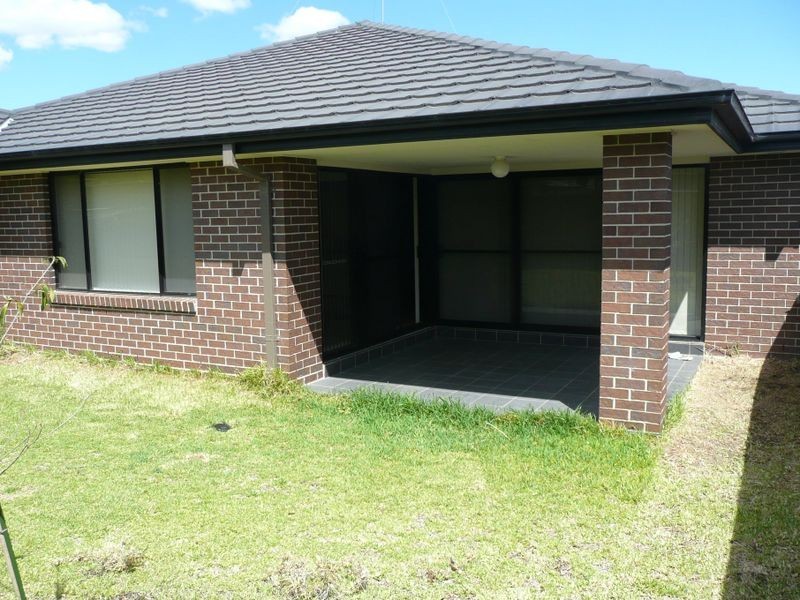 14 SCOTT STREET, Ropes Crossing NSW 2760