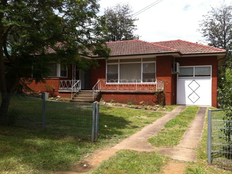 17 GLENVIEW STREET, St Marys NSW 2760