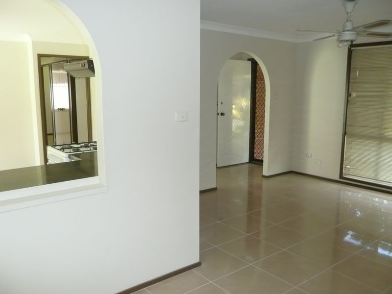 40 WARBLER ST, Erskine Park NSW 2759