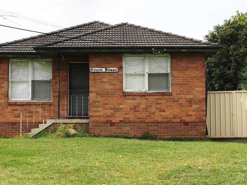 7 Moresby Cres, Whalan NSW 2770