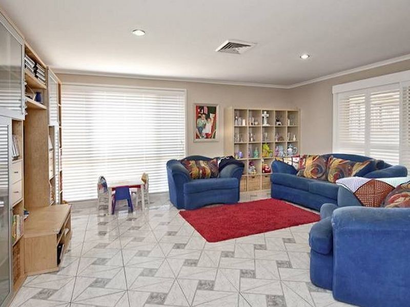 198 SWALLOW DRIVE, Erskine Park NSW 2759