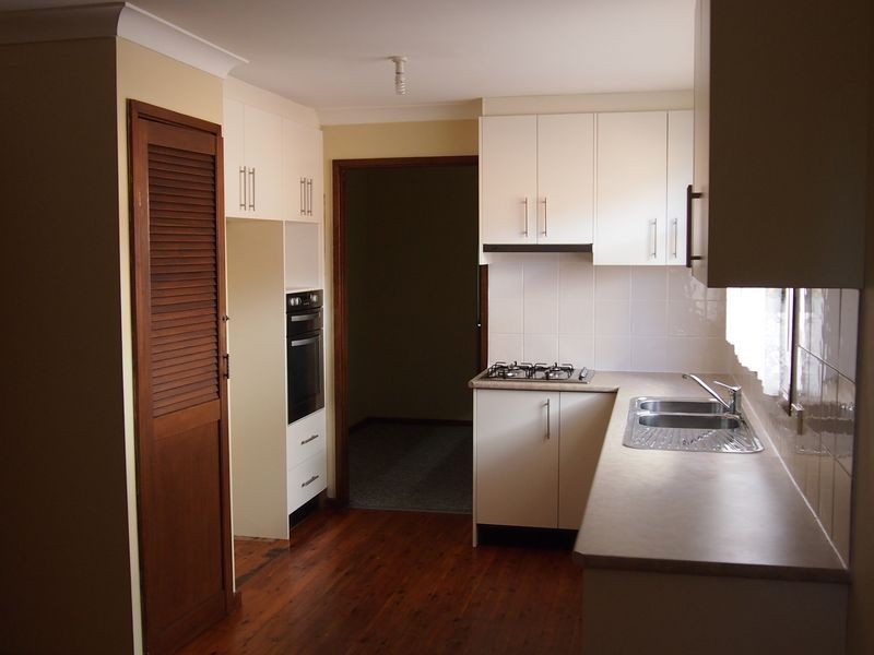 19 DOBELL, St Clair NSW 2759