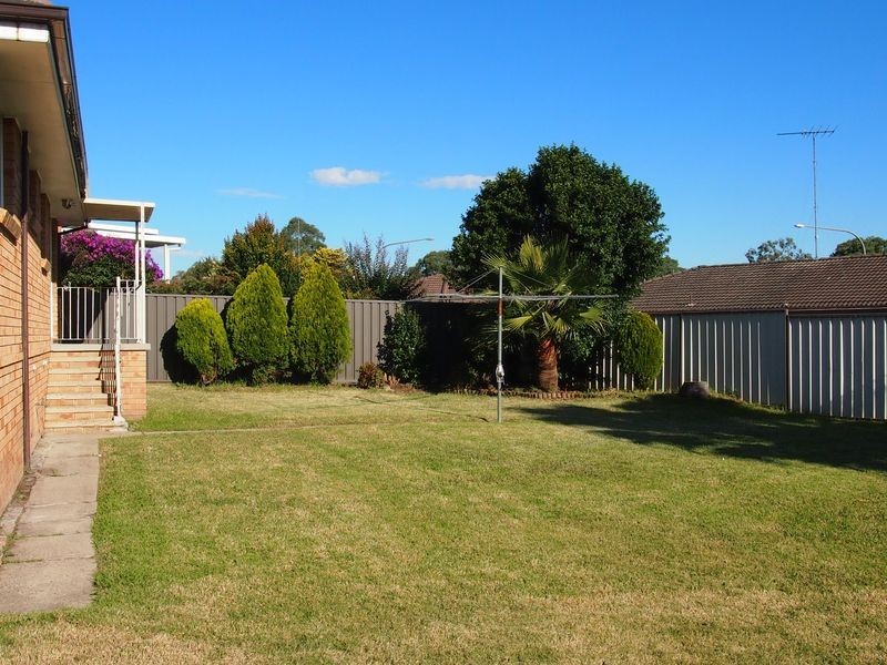 19 DOBELL, St Clair NSW 2759