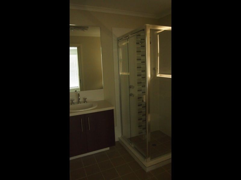 11 SUNRISE TERRACE, Glenmore Park NSW 2745