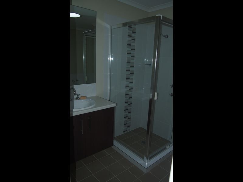 11 SUNRISE TERRACE, Glenmore Park NSW 2745