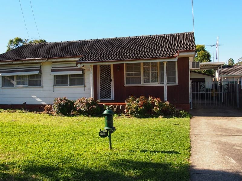10 Oxford Street, Colyton NSW 2760