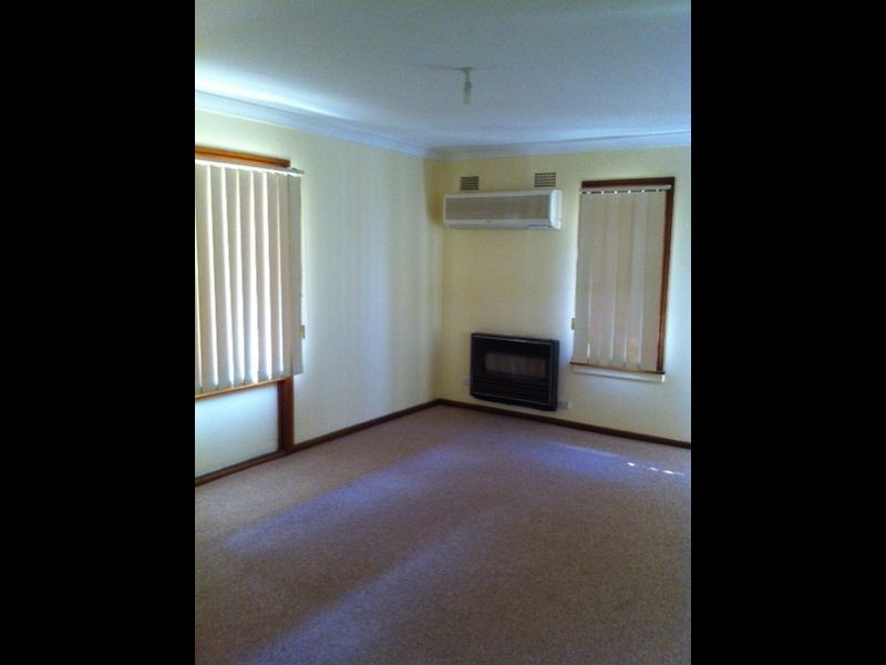 34 HATHERTON RD, Lethbridge Park NSW 2770