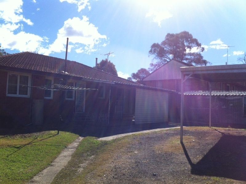 34 HATHERTON RD, Lethbridge Park NSW 2770