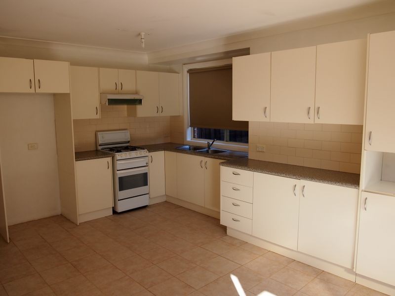 28 NEPTUNE CRES, Bligh Park NSW 2756