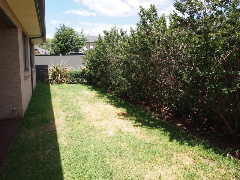 11 Jenkins Street, Ropes Crossing NSW 2760