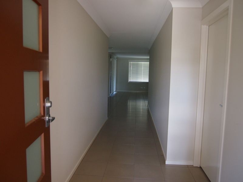 8 Scott Street, Ropes Crossing NSW 2760