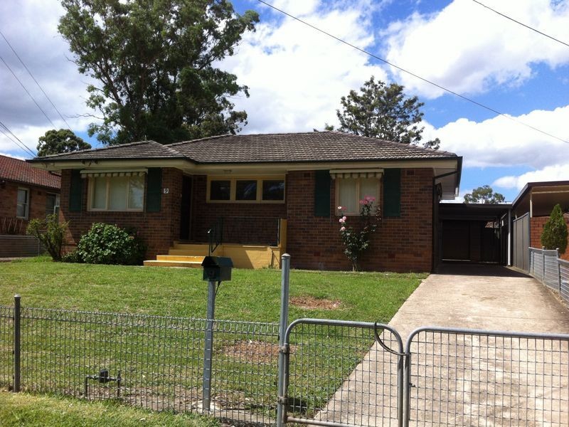 9 Talasea St, Whalan NSW 2770