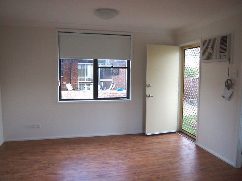 12A Gregory Ave, Oxley Park NSW 2760