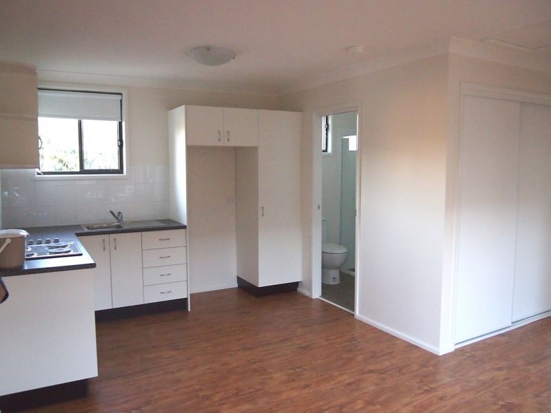 12A Gregory Ave, Oxley Park NSW 2760