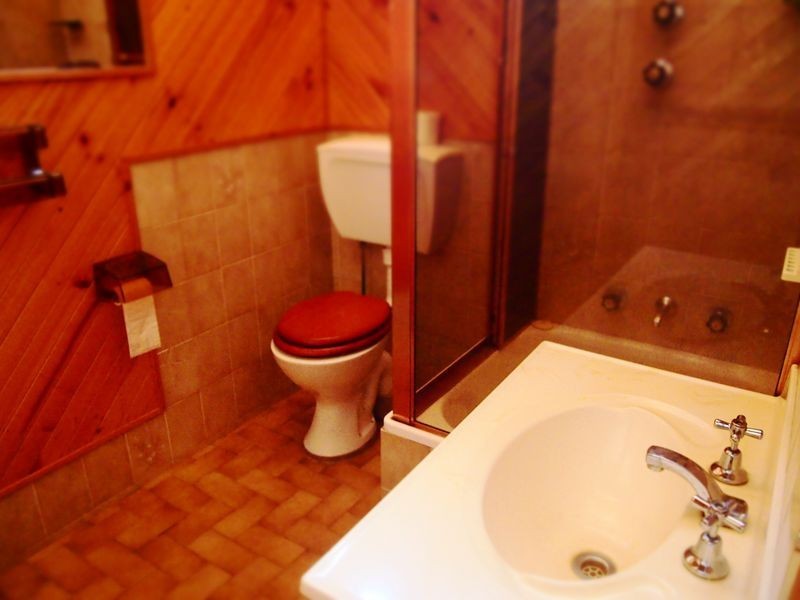 42 Kurama Cres, Whalan NSW 2770