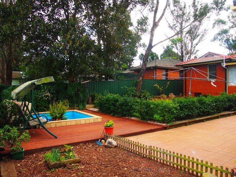 42 Kurama Cres, Whalan NSW 2770