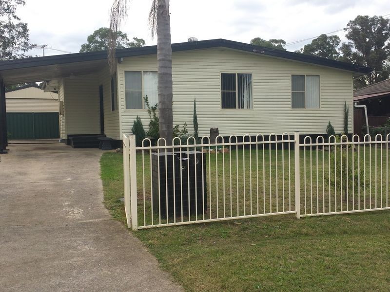 8 Rotorua Street, Lethbridge Park NSW 2770