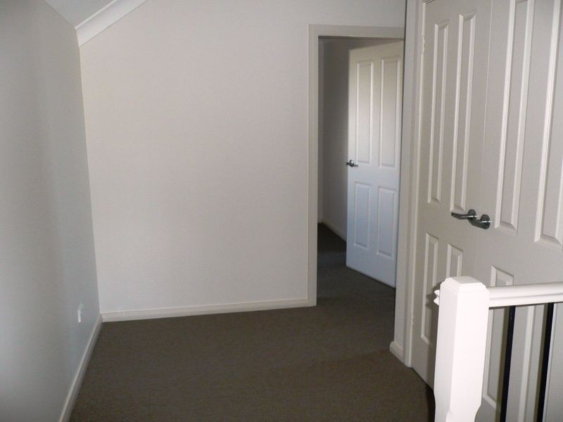 2/37 Adelaide Street, Oxley Park NSW 2760