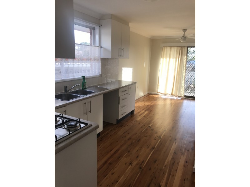 19 Dobell Circuit, St Clair NSW 2759