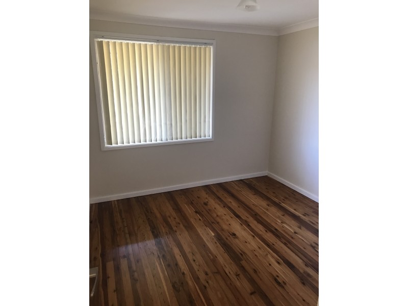 19 Dobell Circuit, St Clair NSW 2759