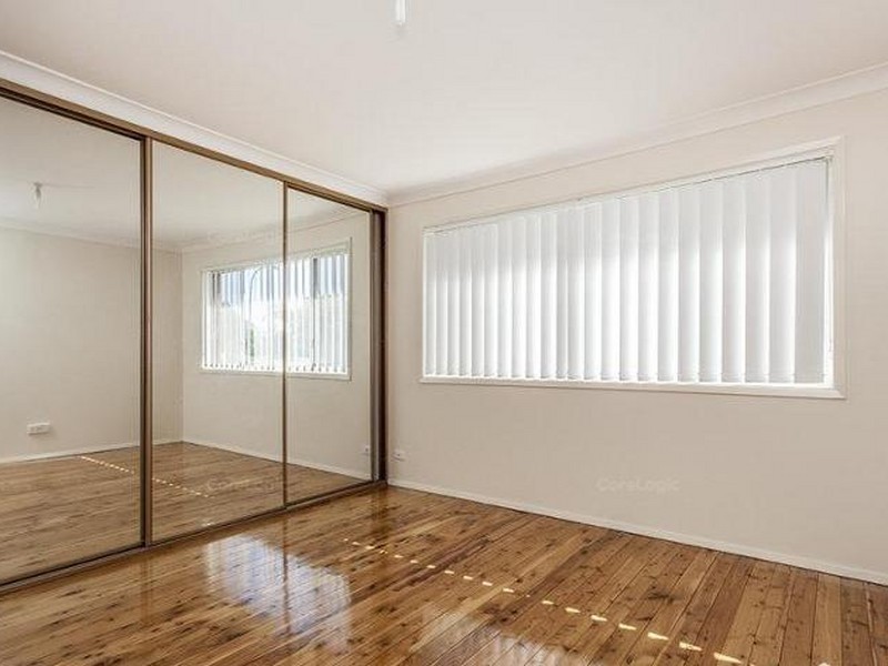 9 Macarthur Drive, St Clair NSW 2759