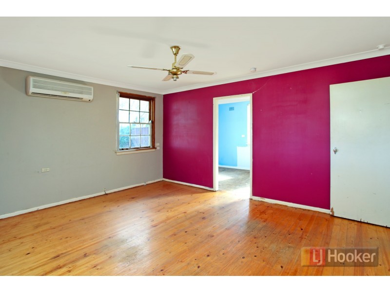 32 Wilkes Crescent, Tregear NSW 2770