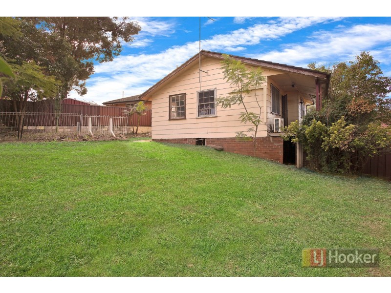 32 Wilkes Crescent, Tregear NSW 2770
