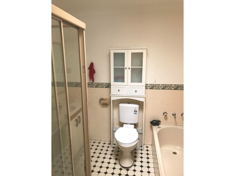 1/2 Armstein Crescent, Werrington NSW 2747