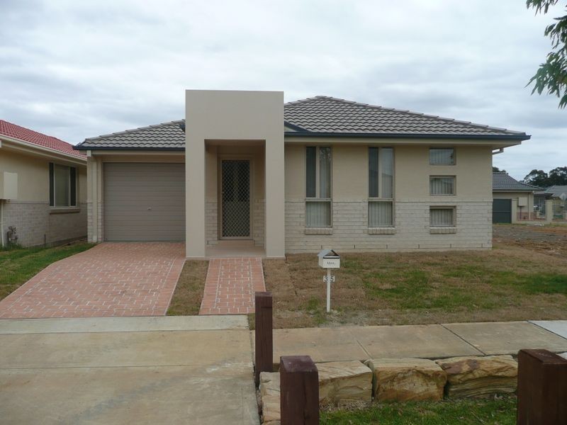 35 Drummond Avenue, Ropes Crossing NSW 2760
