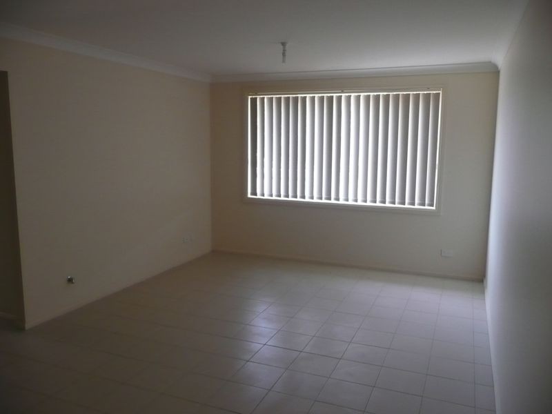 35 Drummond Avenue, Ropes Crossing NSW 2760