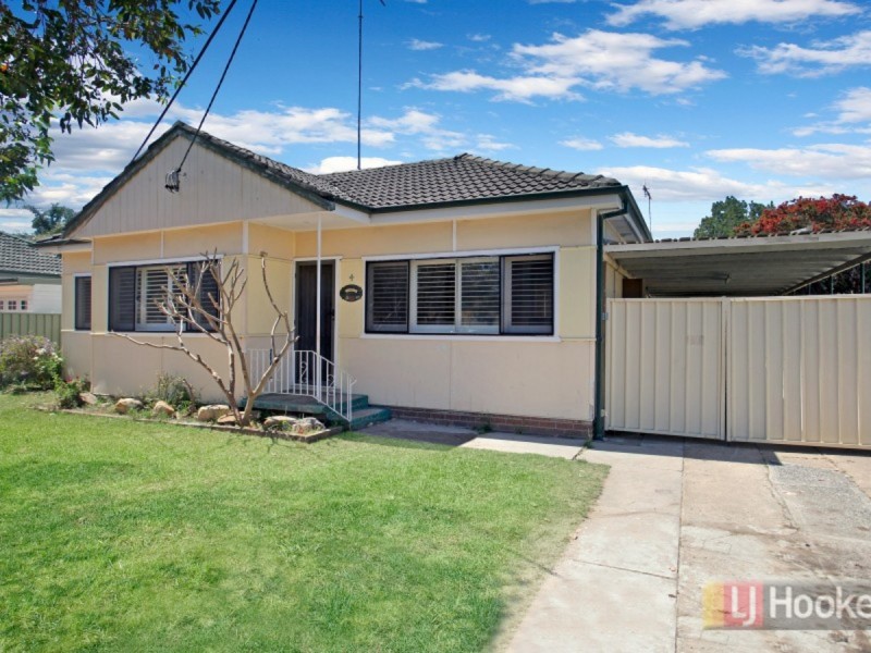 4 Dalton Street, Colyton NSW 2760