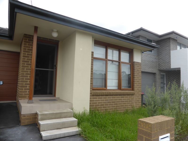 11 Donovan Circuit, Ropes Crossing NSW 2760
