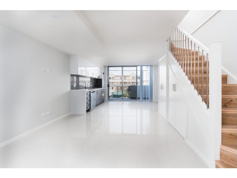 202/12 Fourth Avenue, Blacktown NSW 2148