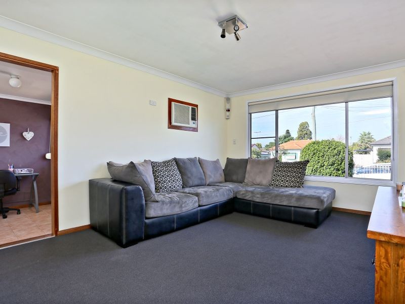 155 Carpenter Street, Colyton NSW 2760