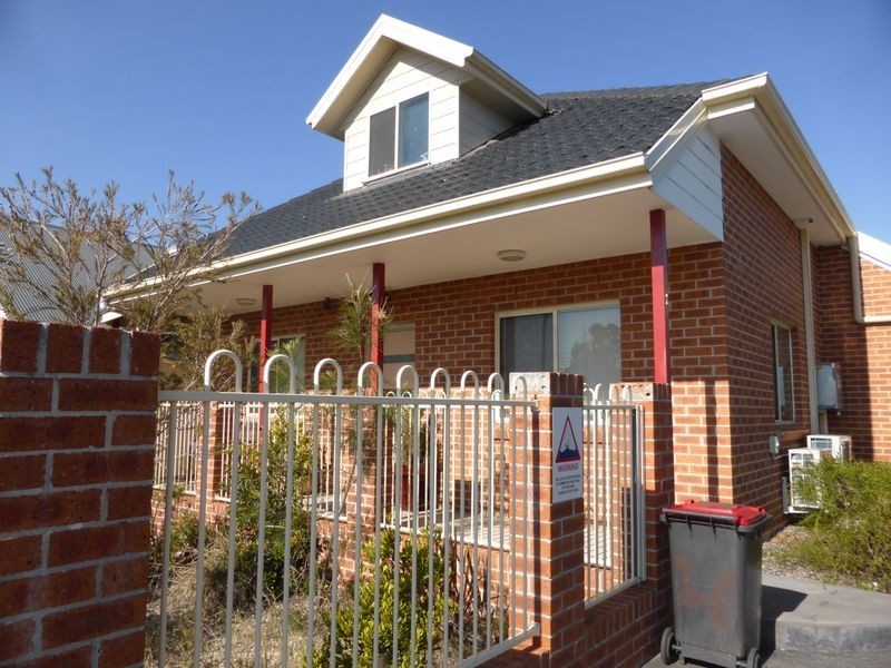 1/26 Hobart Street, Oxley Park NSW 2760