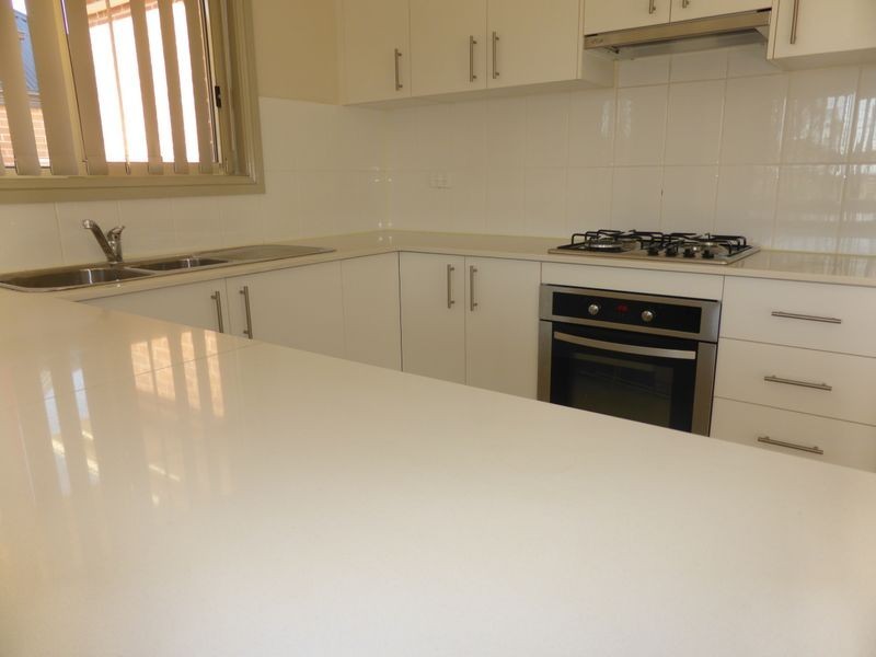 1/26 Hobart Street, Oxley Park NSW 2760