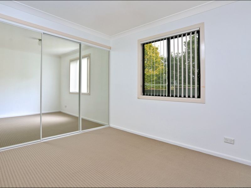 158A Explorers Way, St Clair NSW 2759