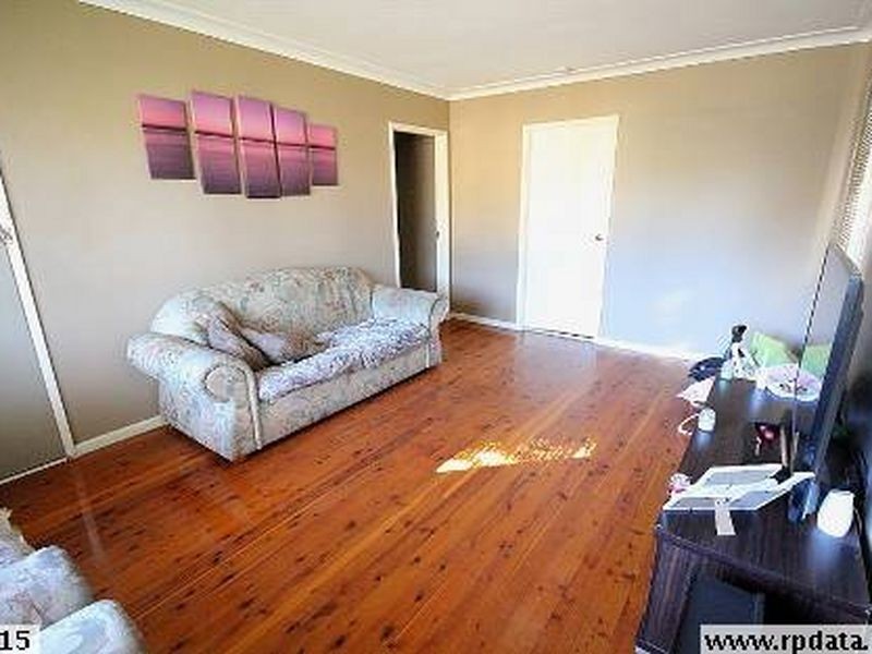 59 Debrincat Avenue, St Marys North NSW 2760