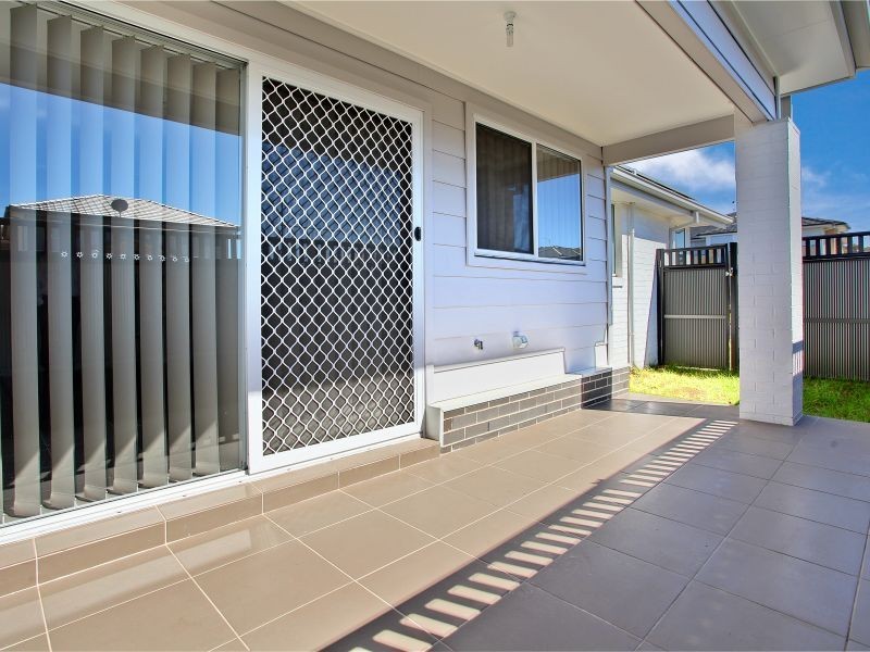 10B Meredith Avenue, Ropes Crossing NSW 2760