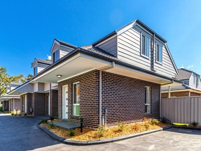 2/4 Braddon Street, Oxley Park NSW 2760