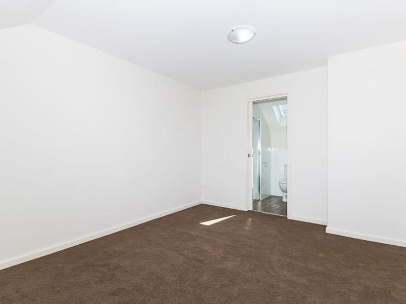 2/4 Braddon Street, Oxley Park NSW 2760