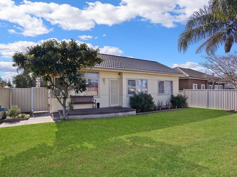83 Adelaide Street, Oxley Park NSW 2760