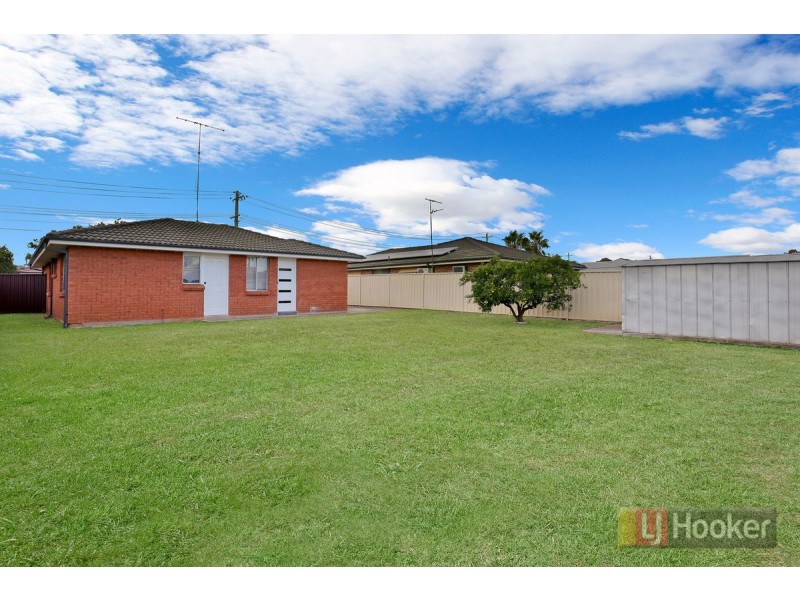 16 Thrift Street, Colyton NSW 2760