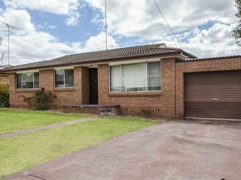 9 Macarthur Drive, St Clair NSW 2759