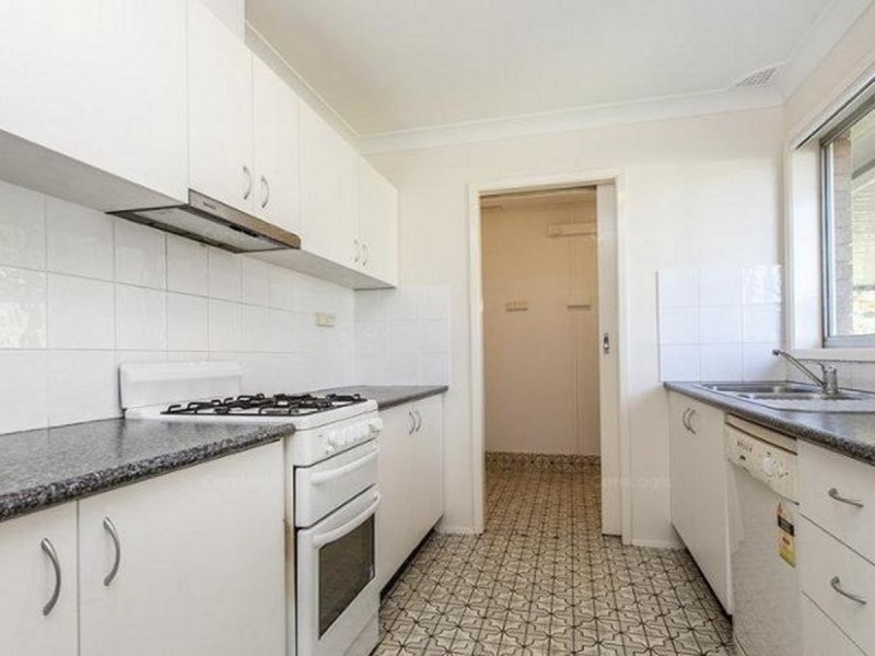 9 Macarthur Drive, St Clair NSW 2759