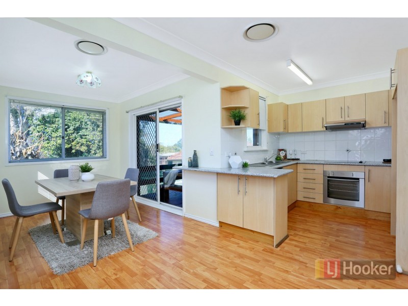 27 Wilkes Crescent, Tregear NSW 2770