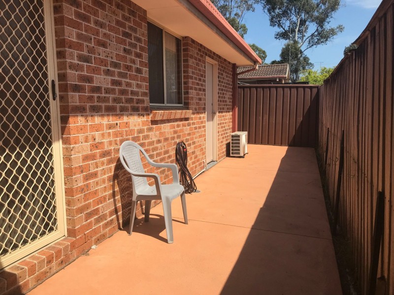 2/39-41 Adelaide Street, Oxley Park NSW 2760