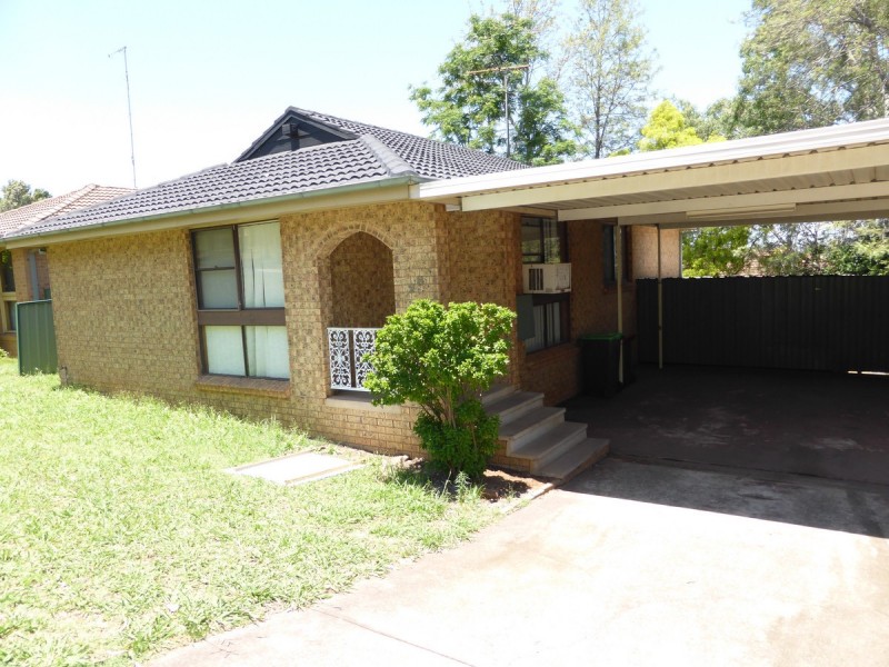 28 Strauss Road, St Clair NSW 2759