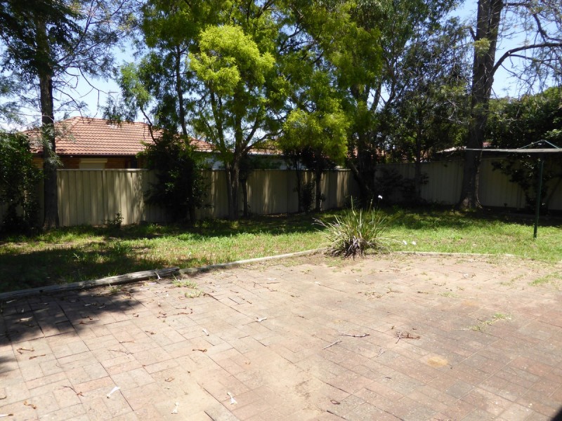 28 Strauss Road, St Clair NSW 2759