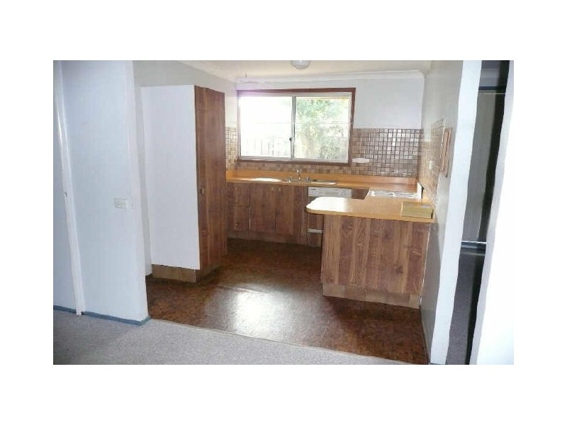 39 SOLANDER DRIVE, St Clair NSW 2759